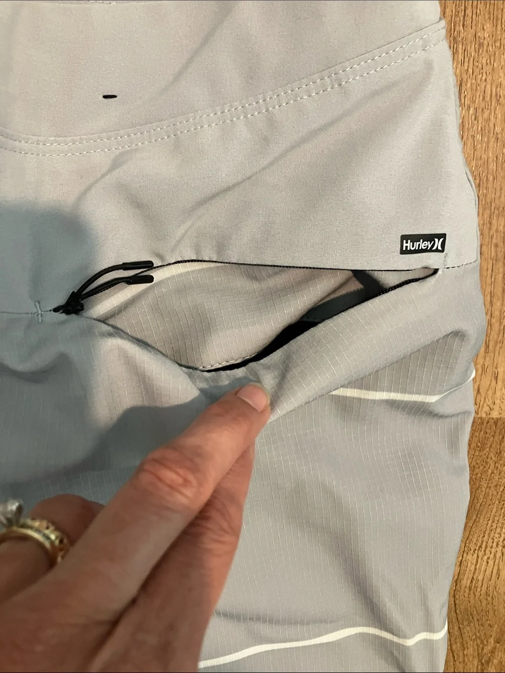 Hurley Light Gray Horizontal Stripe Swim Trunk Phantom Hybrid shorts small